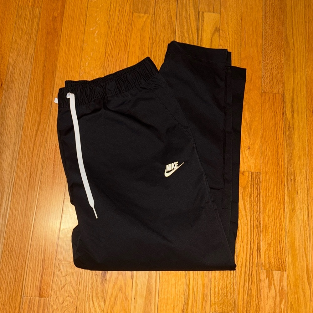 Nike NWT❗️Men’s Woven Tapered Leg Pants - Picture 2 of 10